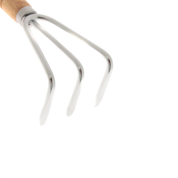 Рыхлитель 3-зубый, L-225, метал, нерж покр, дерев ручка (0532-3) ЦИ *1/24/144