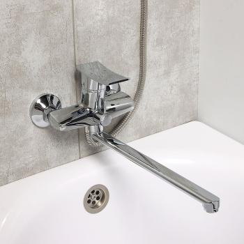 Смеситель для ванны Potato P2220, длинный излив, однорычажный